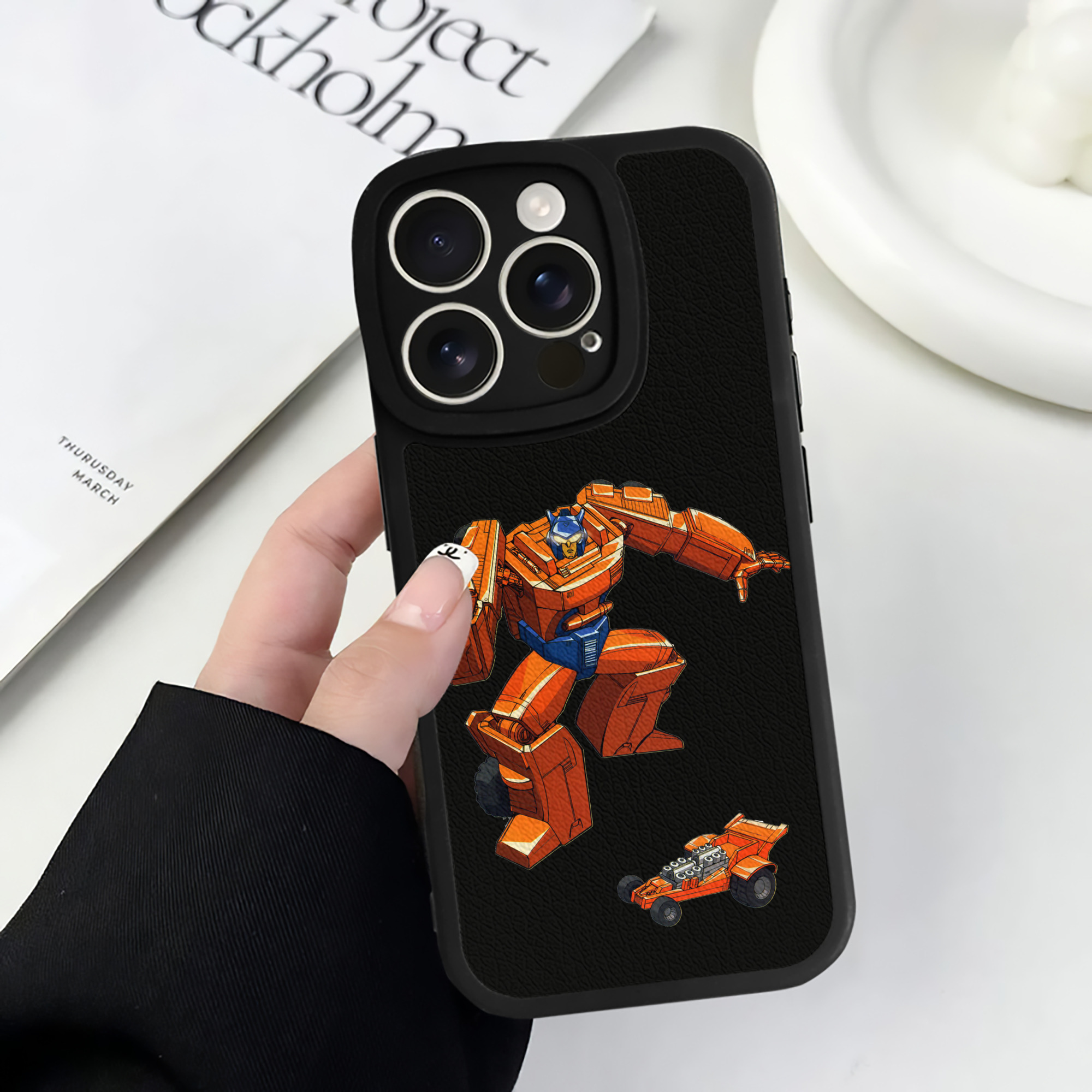 （画像用）  【iPhone 16シリーズ対応】シリコンスマホケース（レザー調） 材質：シリコン